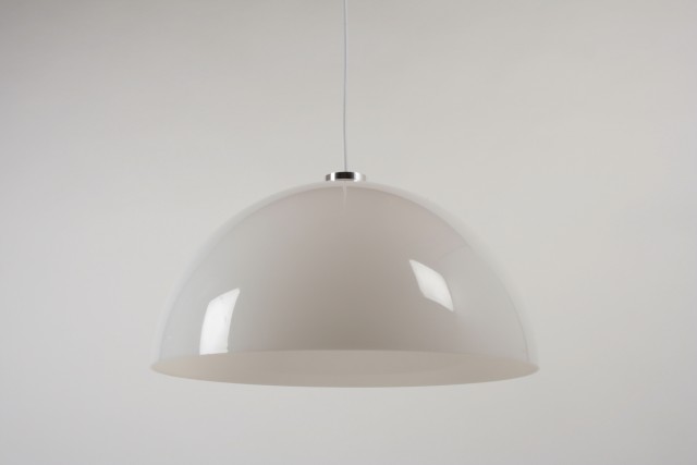 Hängeleuchte, Halbkugel, Kunststoff mit Ringabschluss in chrome, weiss